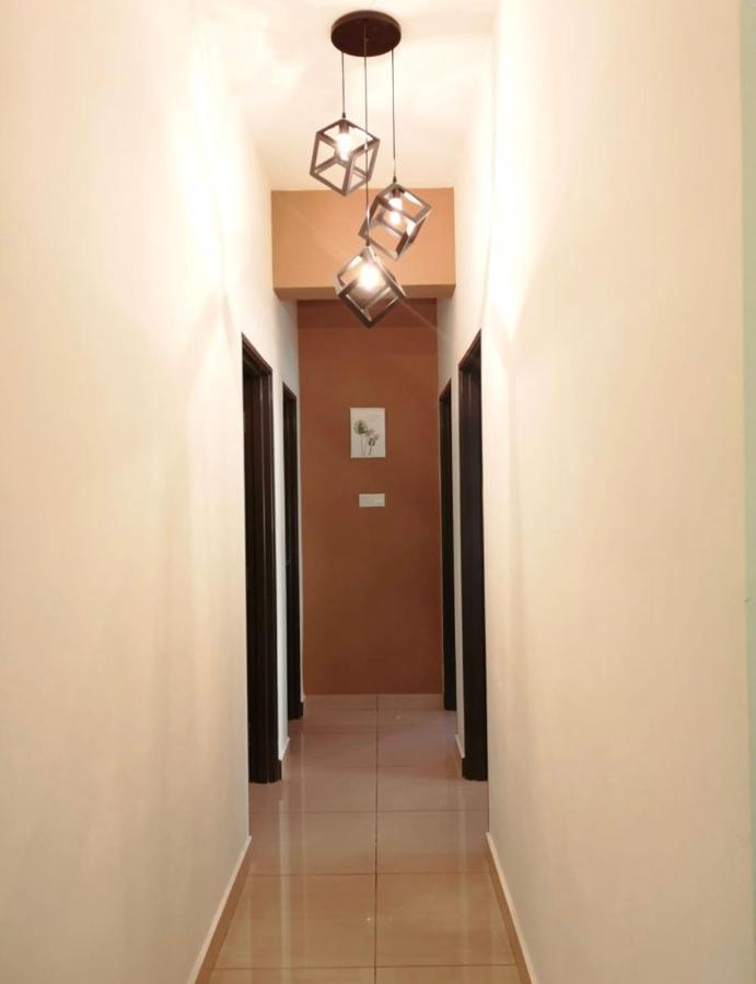3Br Mount Austin @Midori Green 新山 外观 照片